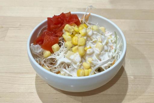 サラダ サラダ,コーン,キャベツの写真素材