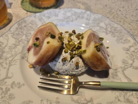 いちじく グリークヨーグルト いちじく グリークヨーグルト 食べ物,料理,デザートの写真素材