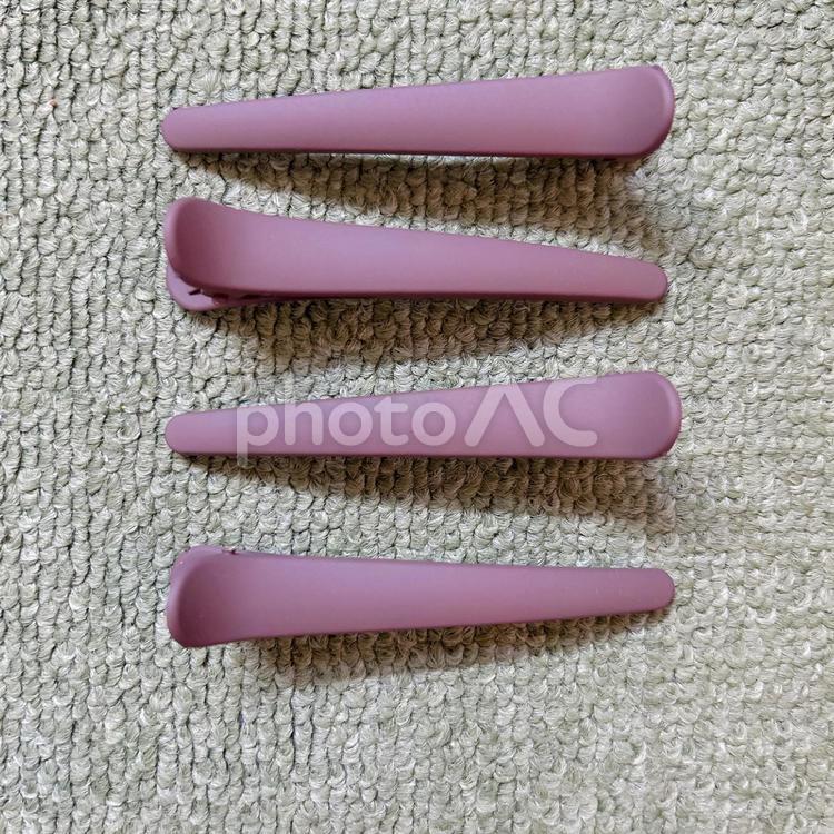4つのヘアクリップ クリップ,ヘアクリップ,ヘアの写真素材