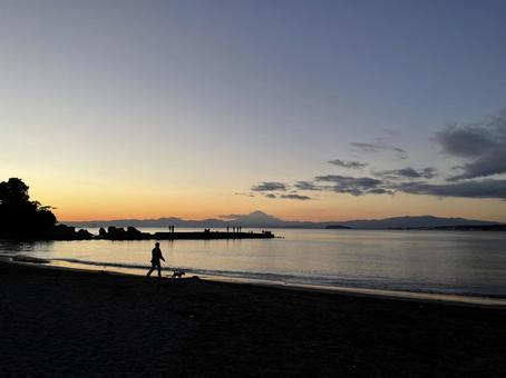 日の沈んだ海 日の沈んだ海 夕日,日の入り,夕焼けの写真素材