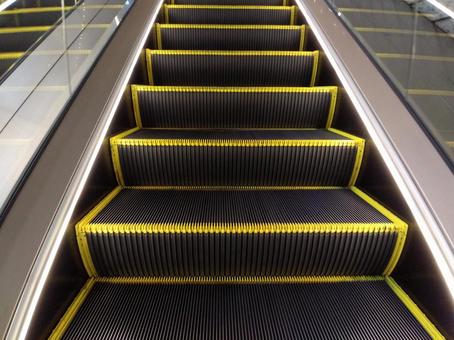 エスカレーター エスカレーター,ビル,建物の写真素材