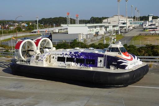 ホーバークラフトと大分空港 ホーバークラフト,ホバークラフト,船の写真素材