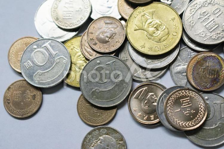NT$ ニュー台湾ドルの硬貨 台湾ドル,台湾元,nt$の写真素材