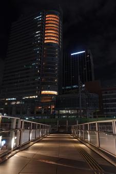 夜の秋葉原駅 秋葉原駅,秋葉原,駅の写真素材