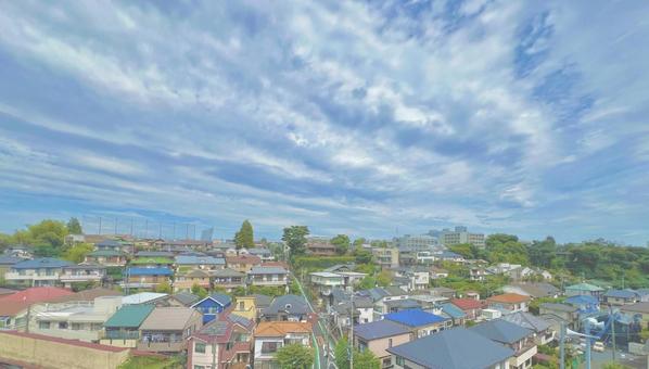 坂のあるカラフルな住宅街 坂のあるカラフルな住宅街の写真