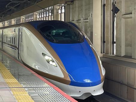 北陸新幹線 E7系 前面 北陸新幹線,e7系,前面の写真素材