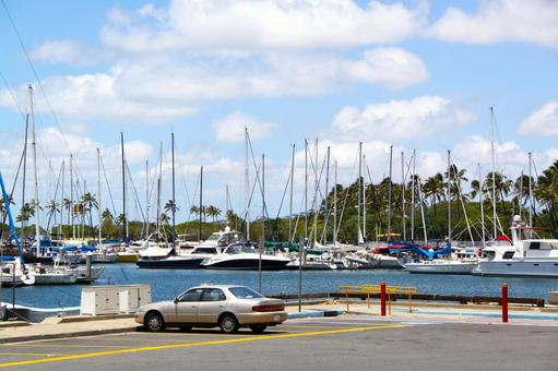 ワイキキ・ヨットハーバー一風景(ハワイ) ヨットハーバー,ワイキキ,オアフ島の写真素材