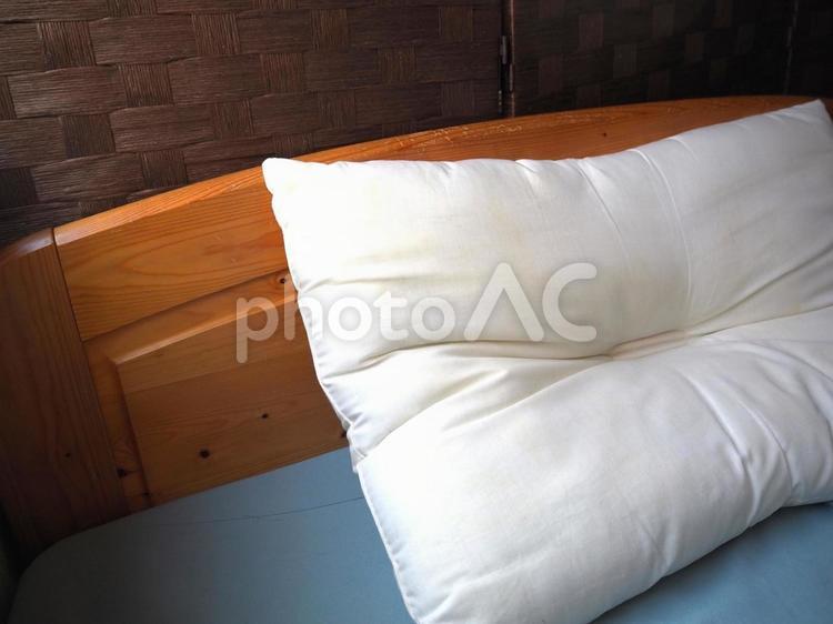 立てかけた枕本体 枕,ベッド,睡眠の写真素材