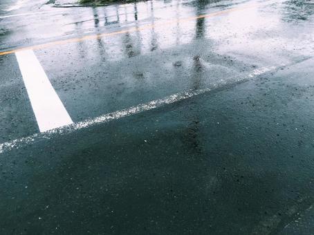 雨の日の道路 2 雨の日の道路 2の写真