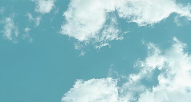 晴れの日の青空と雲 晴れの日の青空と雲の写真