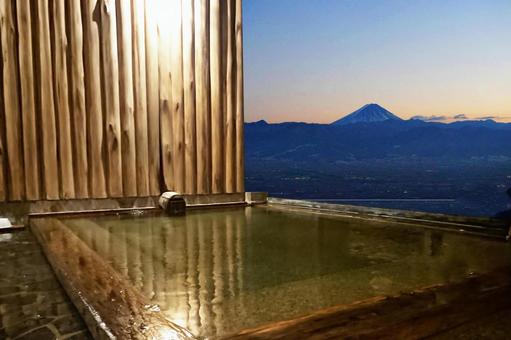 Open-air bath with Mt. Fuji Open-air bath with Mt. Fuji