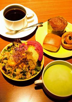 ホテルの朝食ビュッフェ 4 ホテルの朝食ビュッフェ 4 朝食,サラダ,モーニングの写真素材