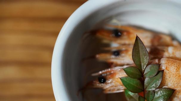 寿司屋の海老の小鉢の写真