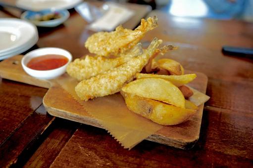 美味しいフィッシュ&チップス 美味しいフィッシュ&チップス ビールのおつまみ,おつまみ,揚げ物の写真素材