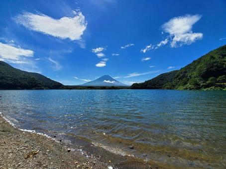 精進湖 精進湖の写真