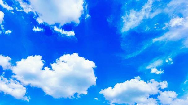青空と雲(ヨコ) 青空と雲(ヨコ)の写真