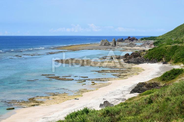 沖縄のきれいな海の風景 沖縄,海,青い海の写真素材