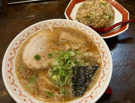 ラーメン　炒飯 ラーメン,グルメ,醤油ラーメンの写真素材