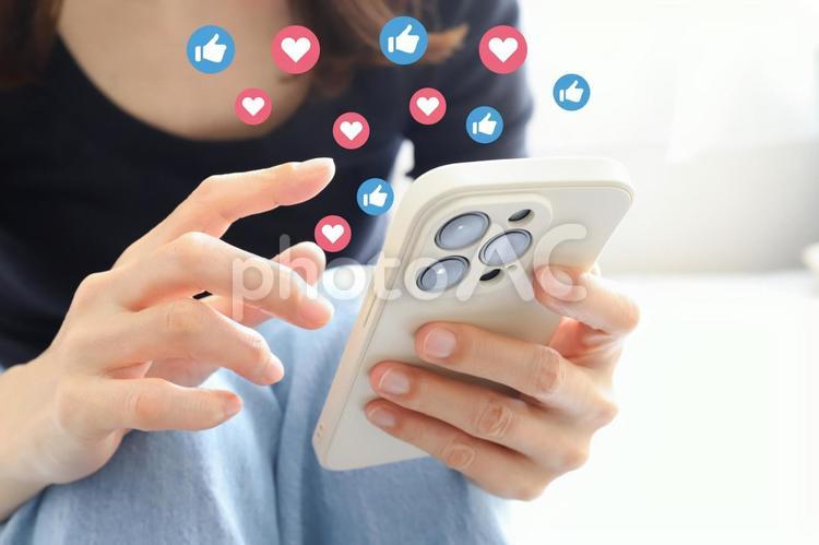 SNS投稿イメージ sns,ソーシャルネットワーク,投稿の写真素材