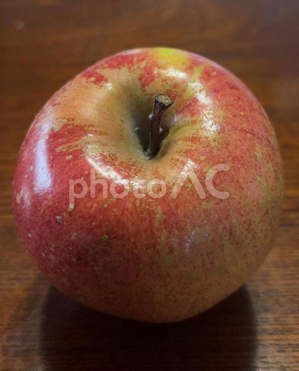 R7.02.07　りんごサンふじ りんご,果物,りんごサンふじの写真素材