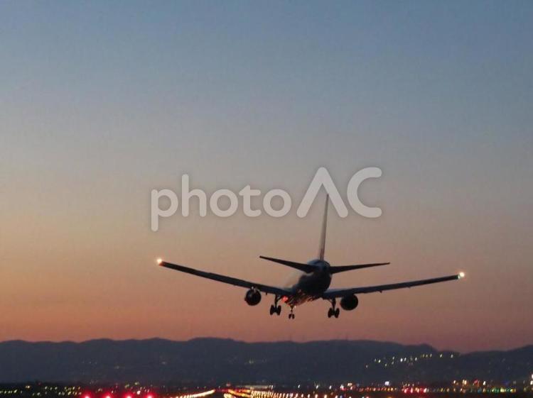 伊丹空港　千里川土手 伊丹,空港,千里川土手の写真素材