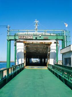 伊良湖可動橋 船,フェリー,橋の写真素材