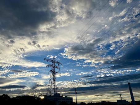 鉄塔と空 鉄塔と空 鉄塔,電線,空の写真素材