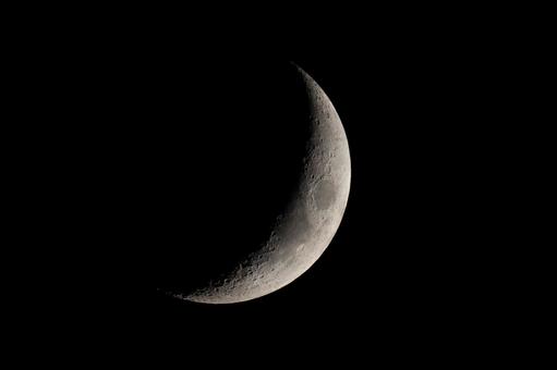 月齢 4.6の月 月齢 4.6の月の写真