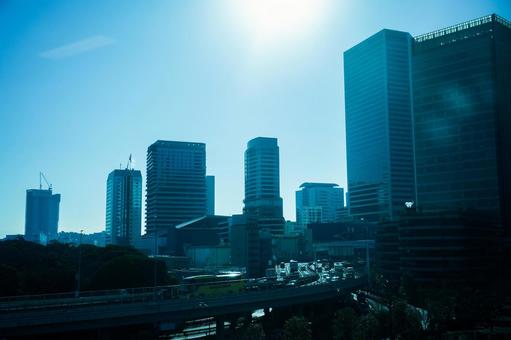 高層ビルと高速道路 高層ビルと高速道路 高層ビル,都市,高速道路の写真素材