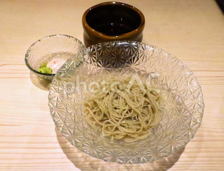 涼しそうなガラス皿に盛られた蕎麦 蕎麦,盛り蕎麦,もりそばの写真素材