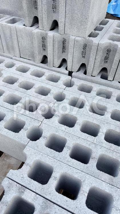 ブロックで住宅の玄関の門の外構工事 門,玄関,ブロックの写真素材