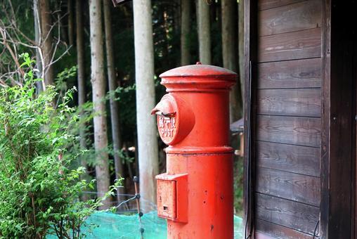 懐かしいポスト 懐かしいポストの写真