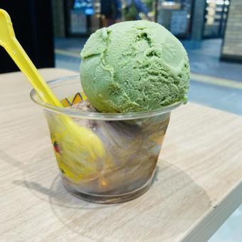 Double Ice Cream ~ Matcha and Nuts, JPG Double Ice Cream ~ Matcha and Nuts, JPG