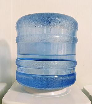 浄水器のタンク タンク,ウォーター,注ぐの写真素材