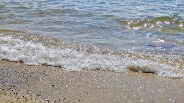 さざ波の旋律-01 海,波打ち際,ビーチの写真素材