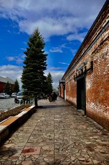 函館赤煉レンガ 函館,函館赤レンガ,綺麗な道の写真素材