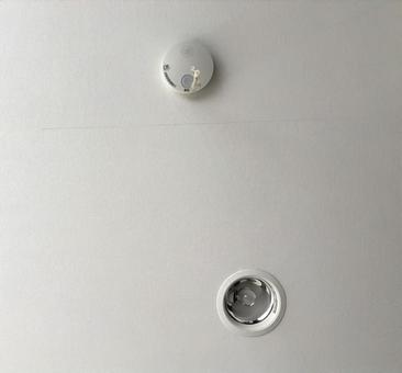 照明と火災報知器 照明と火災報知器 防災対策,設置,照明の写真素材