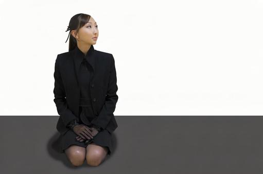 喪服の女性_白背景 女性,喪服,正座の写真素材