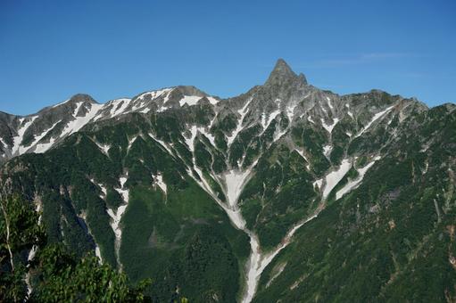 夏の槍ヶ岳1 夏の槍ヶ岳1の写真