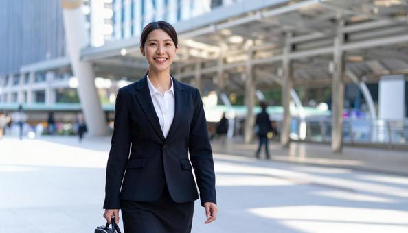 働く女性 働く女性の写真