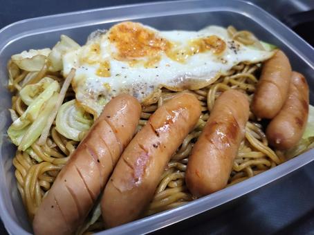 お腹いっぱい贅沢焼きそば お腹いっぱい贅沢焼きそば 焼きそば,贅沢,大盛の写真素材