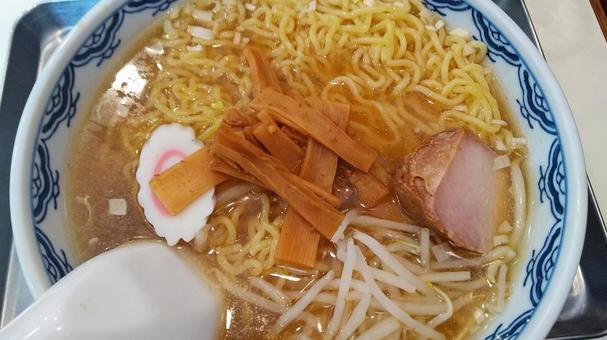 醤油ラーメン 醤油ラーメン 醤油ラーメン,拉麺,麺類の写真素材