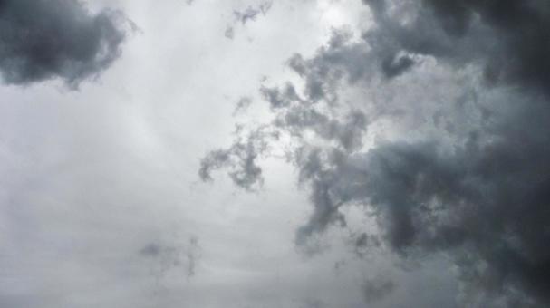 曇空のイメージ_45(不安定な空模様) 曇空のイメージ_45(不安定な空模様)の写真