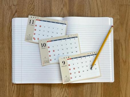 夏休み明け、2学期のスタート！ 9月,10月,11月の写真素材