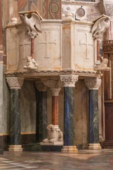 アレクサンドル・ネフスキー大聖堂 屋内 アレクサンドル・ネフスキー大聖堂 屋内 ブルガリア,首都,ソフィアの写真素材