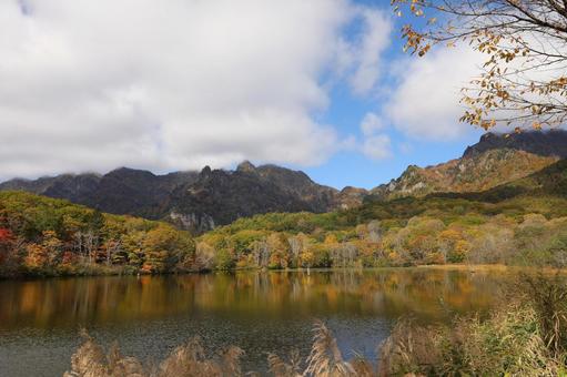 飯綱高原鏡池 飯綱高原鏡池の写真