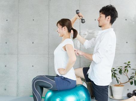 Japanese woman receiving dumbbell training from a personal trainer, female, guide, dumbbell, JPG