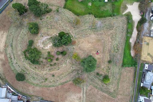三重県名張市の馬塚古墳の空撮 三重県名張市の馬塚古墳の空撮の写真