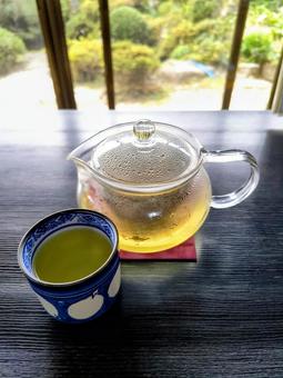 お茶とガラスの急須 急須,湯呑み,茶の写真素材