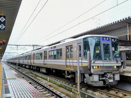 JR西日本、223系、リニューアル車両 JR西日本、223系、リニューアル車両の写真